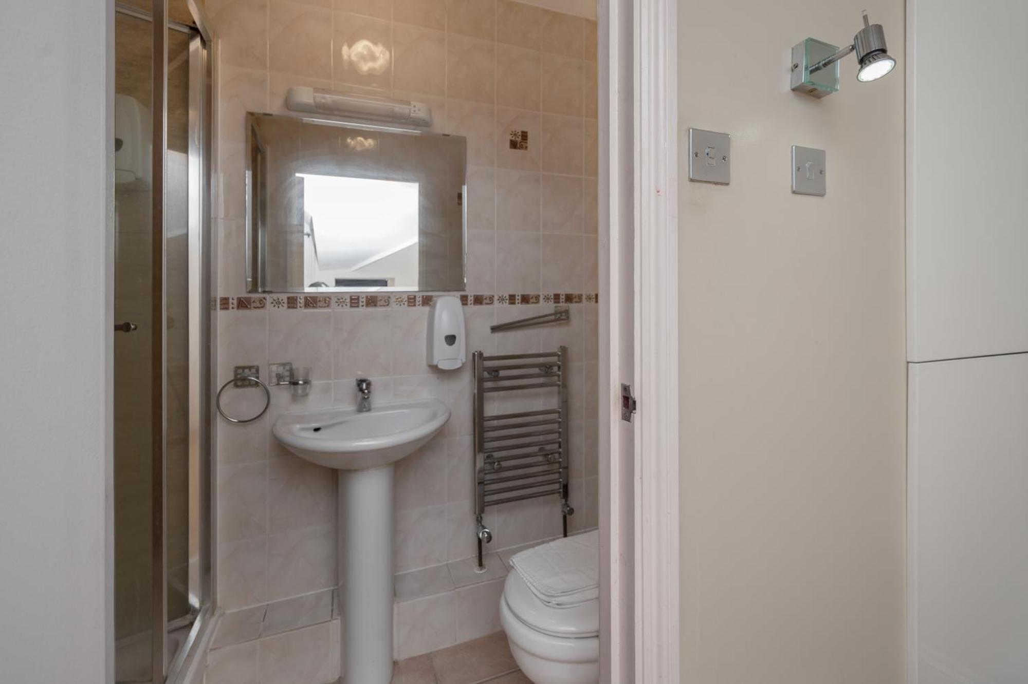 Flexistay Aparthotel Tooting London Ngoại thất bức ảnh